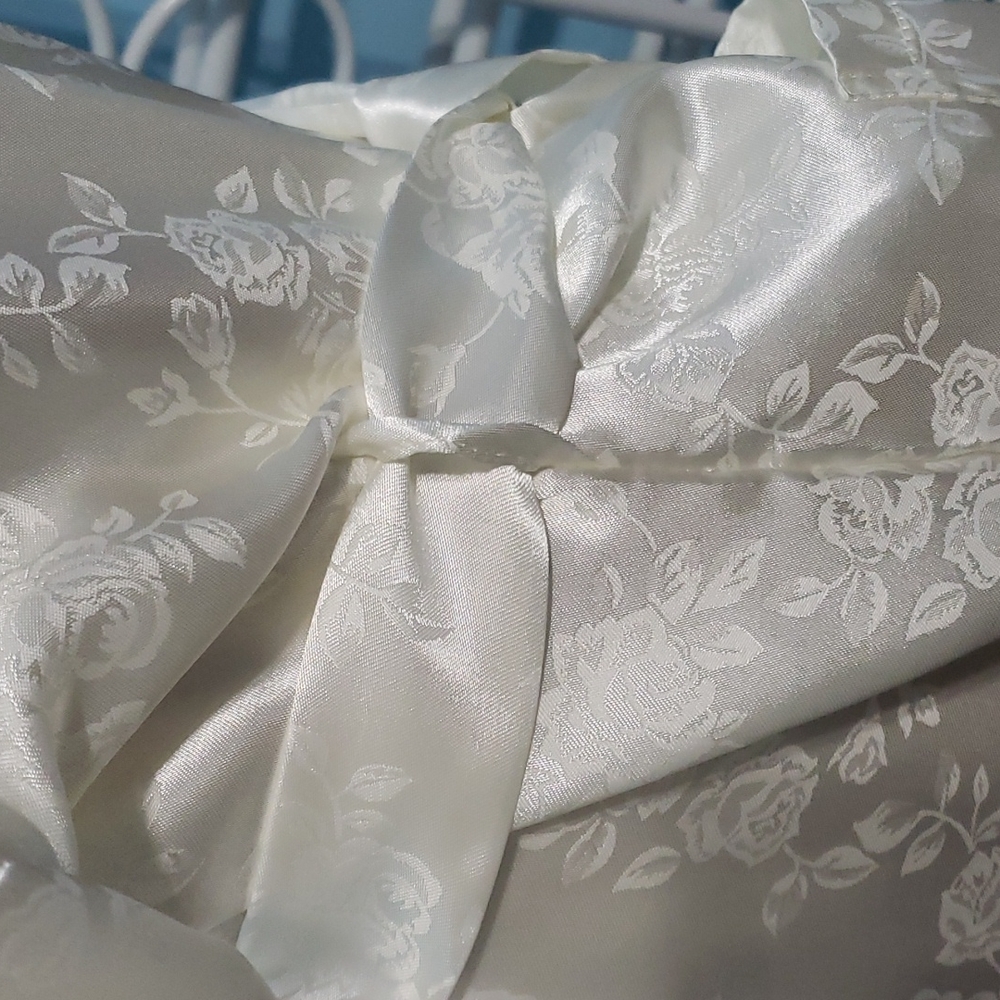 100% Silk Floral Kimono Robe - Bridal Robe - Picture 13 of 16